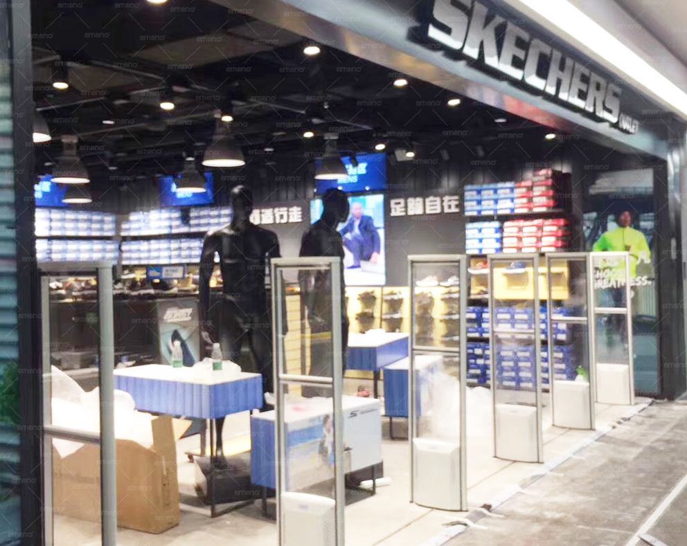 Skechers品牌鞋店安裝立方美AM6208防盜器